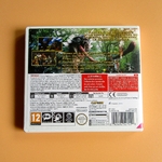 Nintendo 3 DS. Jeu vidéo Monster Hunter 4 Ultimate. 2015