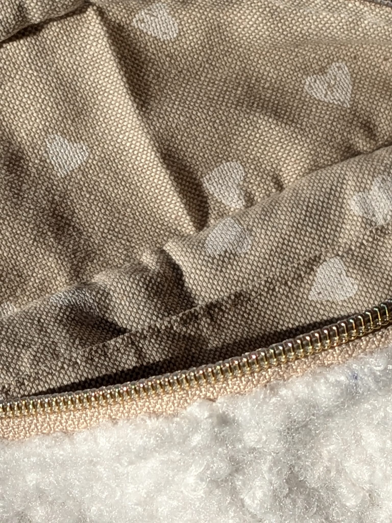 sac banane moumoute blanche doublure taupe coure blanc