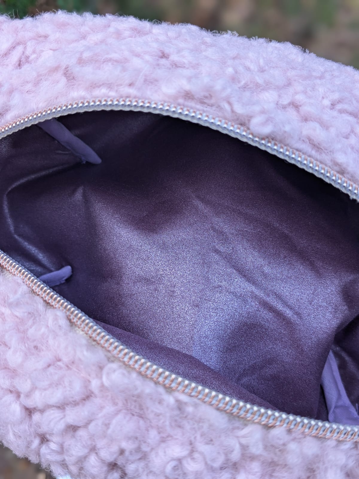 trousse beauté moumoute rose tissu pailleté