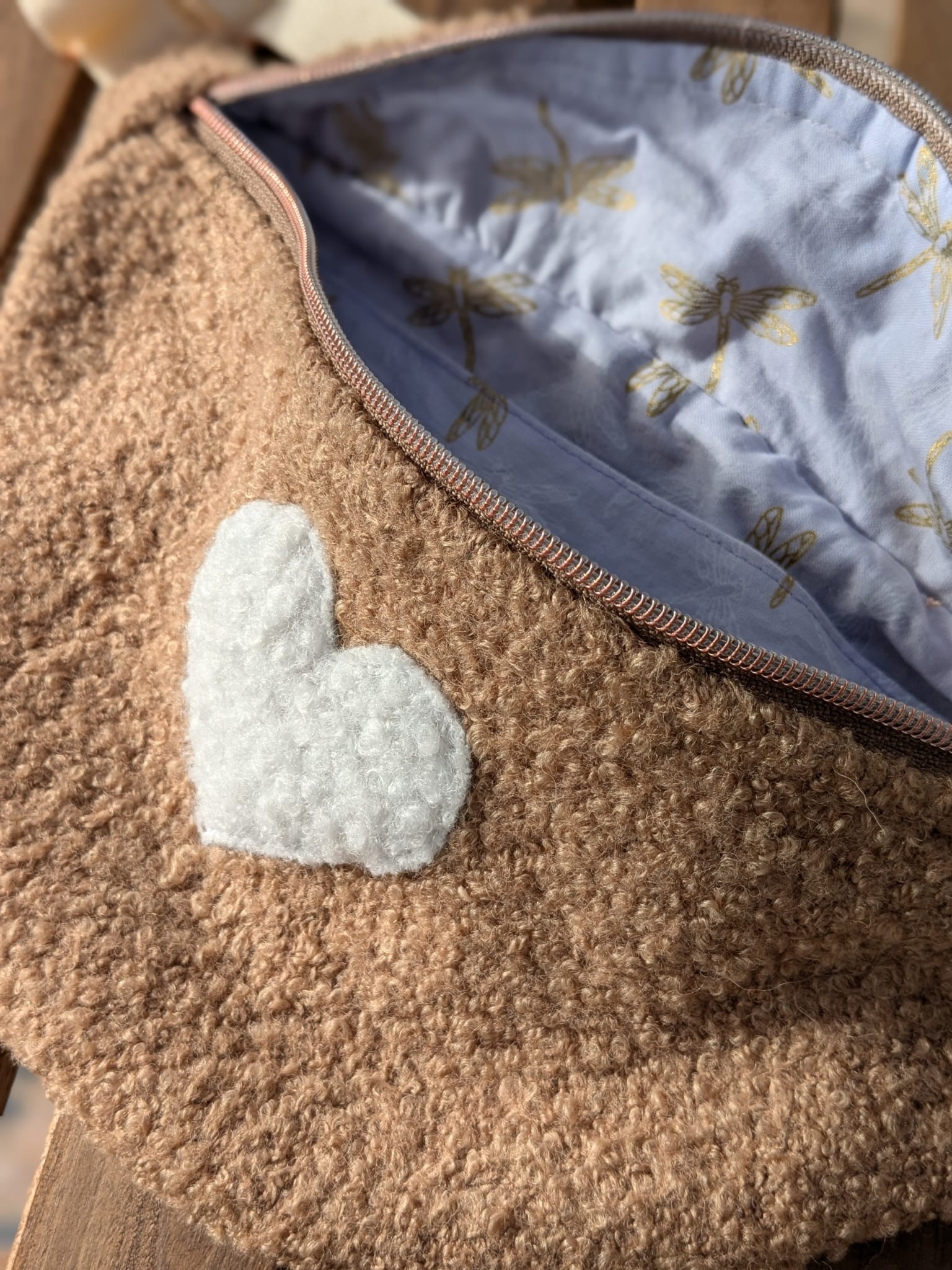 sac banane taupe coeur papillon