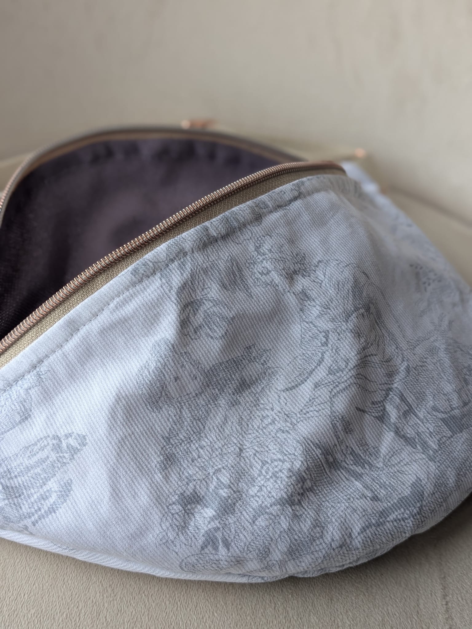banane jouy gris