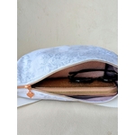 sac demi lune gris blanc curseur coeur