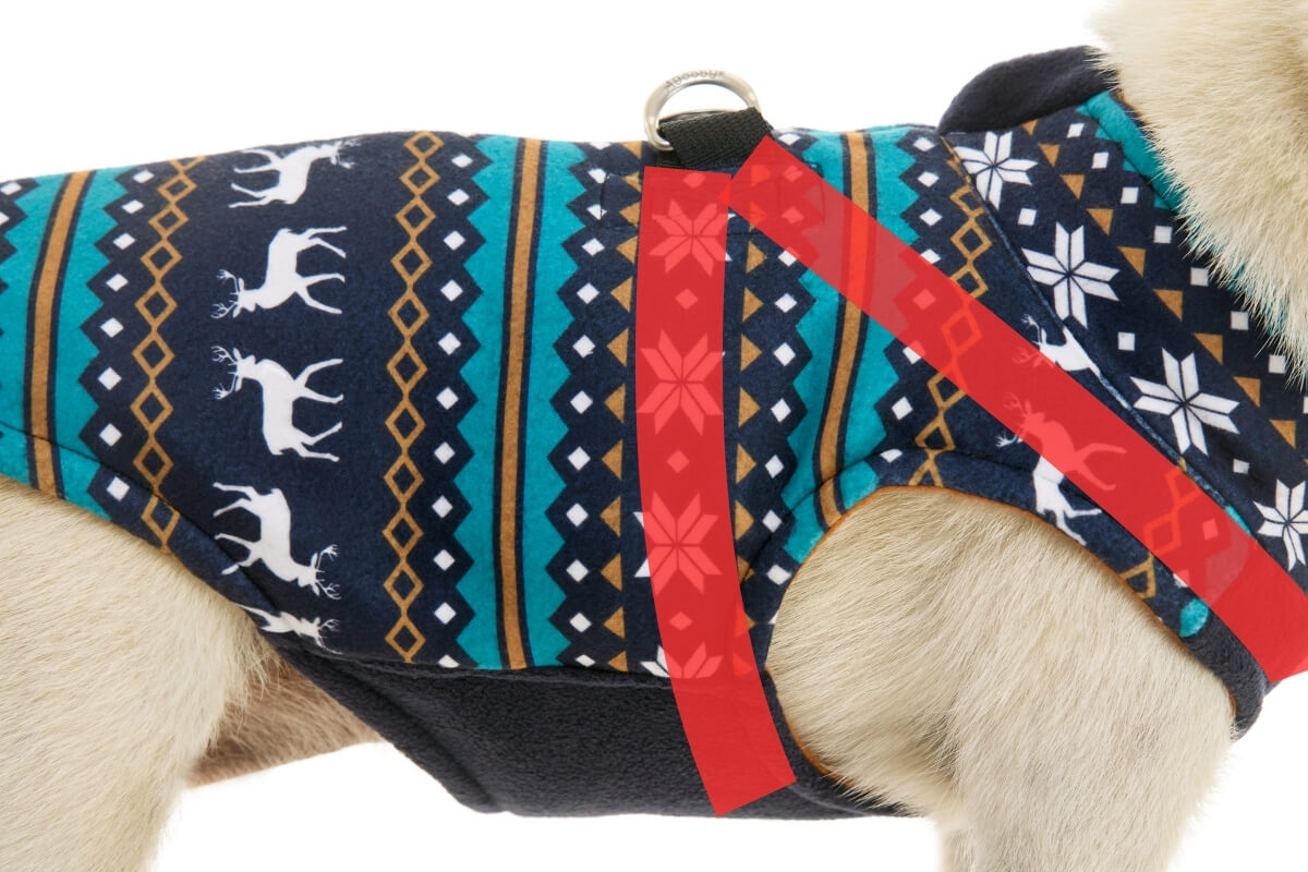 72116-zip-up-fleece-deer-blue-feature-shot-internal-nylon-strap-1200x800px-tinified