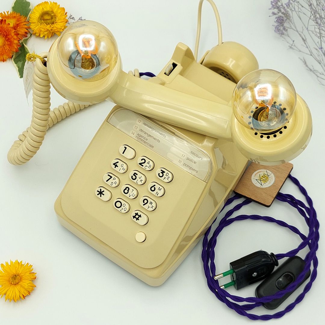 lampe à poser téléphone touches beige