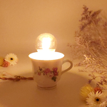 PTS202213 lampe à poser petite tasse fleurie roses