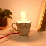 Lampe petite Tasse fleurs roses pâles B