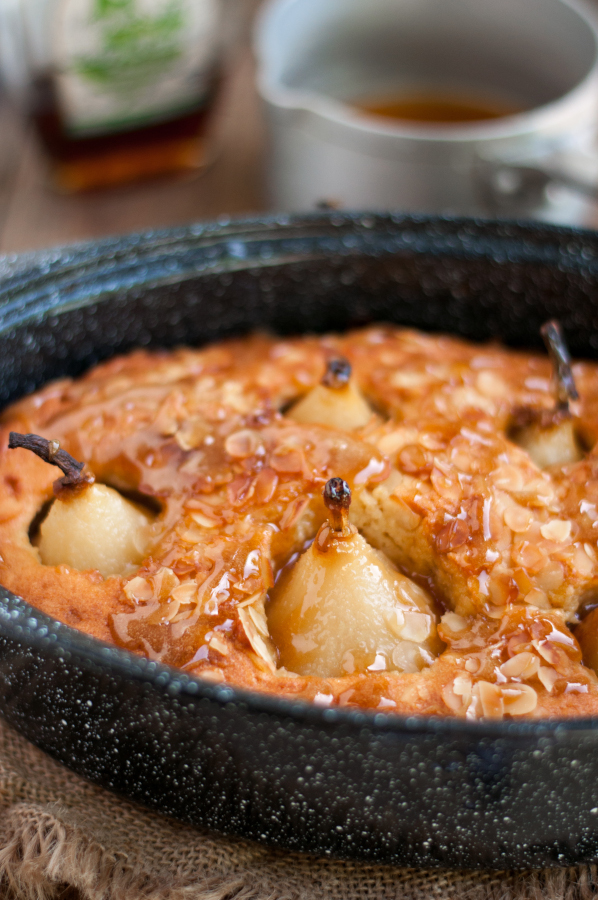 Gâteau cocotte à la poire - 35 recettes spéciales pour votre cocotte Roaster