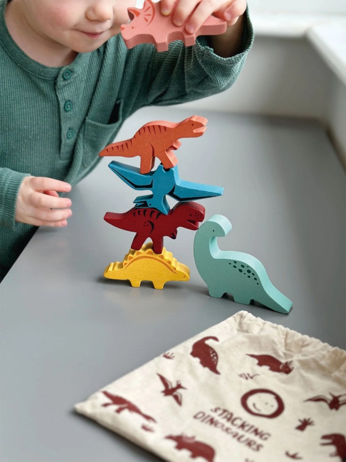 happy-stacking-dinosaurs-mt7204-577408-min