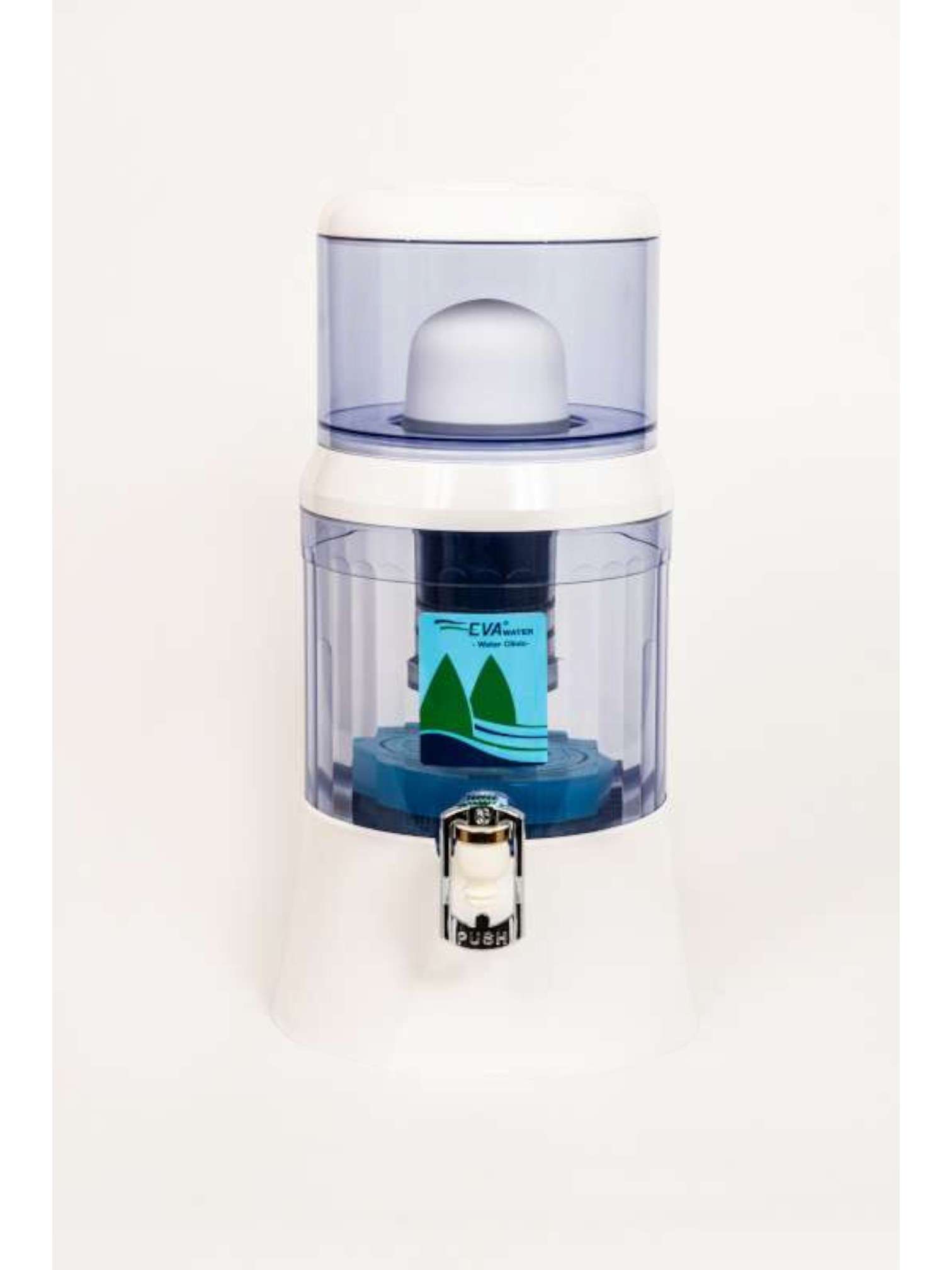 Fontaine à eau filtrante alcaline EVA 7 litres posée sur fond blanc, solution d’hydratation quotidienne pour les articulations