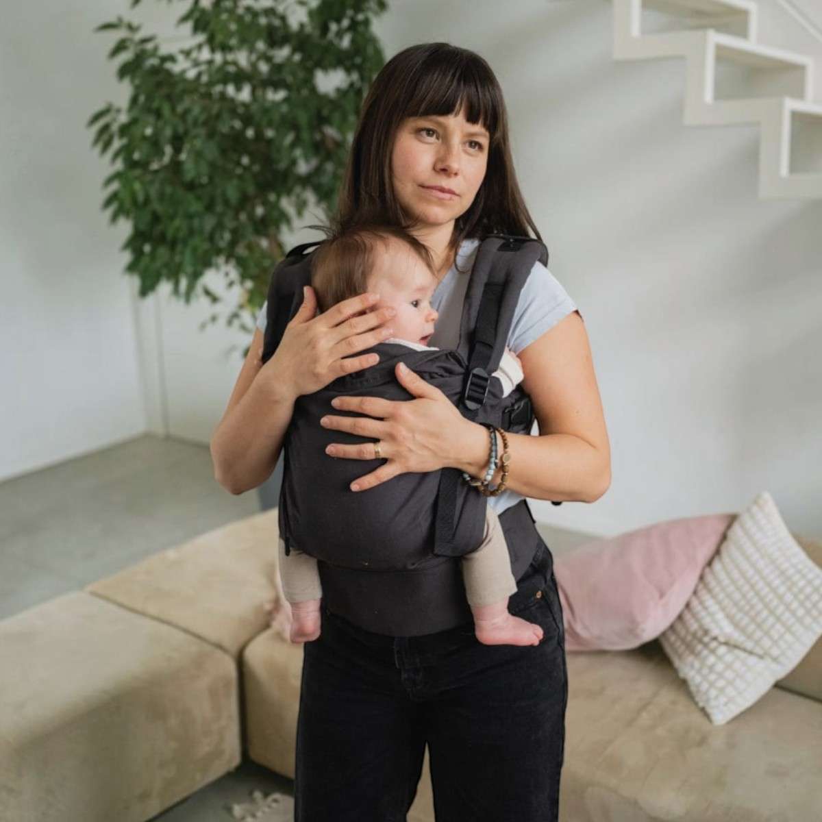 Boba X Charcoal : le portage physiologique en anthracite profond