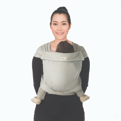 Porte-bébé BB-Taï Colibri Babylonia en portage ventral, mei-tai physiologique sans boucle