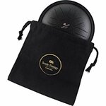 Mini tongue drum Meinl noir rangé dans sa housse de transport en tissu Sonic Energy