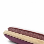 Oreiller Wobbel Original couleur Améthyste sur une planche Wobbel