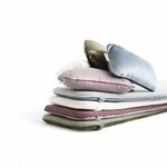 oussin et matelas Wobbel Starter posés sur la planche, vue détail des textures