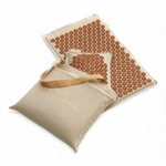 Tapis d’acupression Akumata Eco avec couronnes dorées, coussin assorti et sac de transport