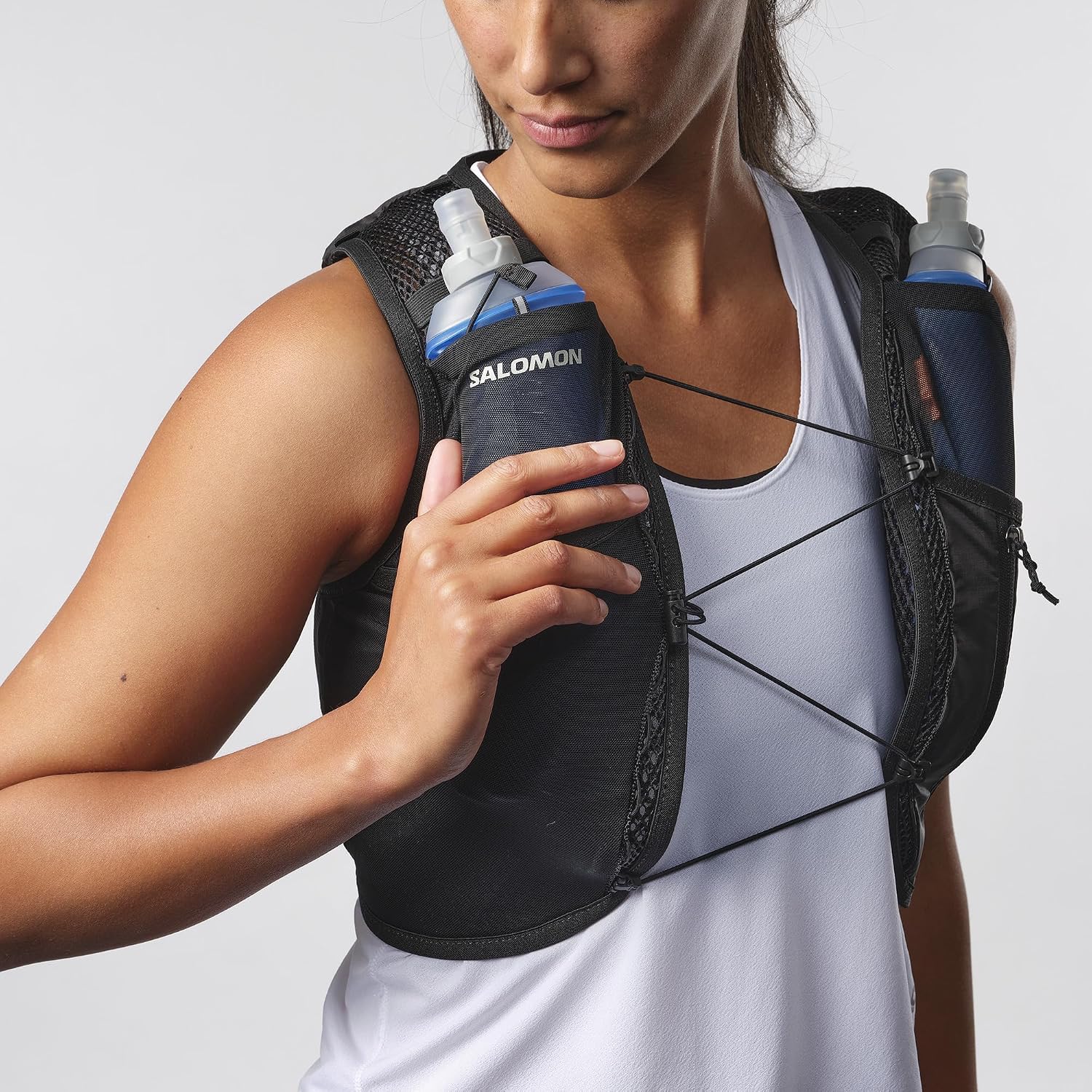 Salomon Active Skin 4 Femme, SensiFit spécifique aux Femmes, Poches Poitrine pour Une hydratation Facile, Rangement sécuris 7