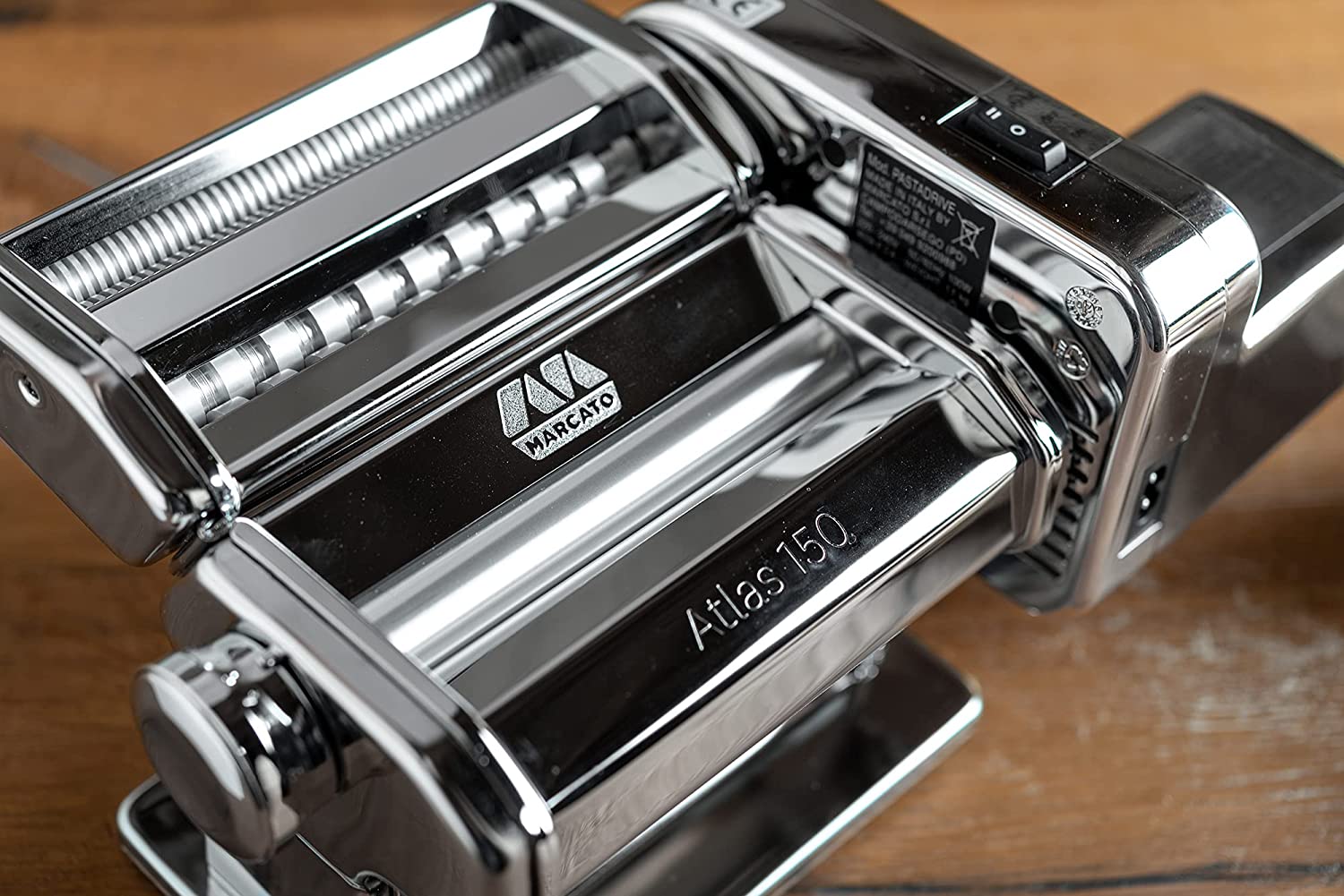 Marcato Atlasmotor, machine à pâtes électrique, vue 3
