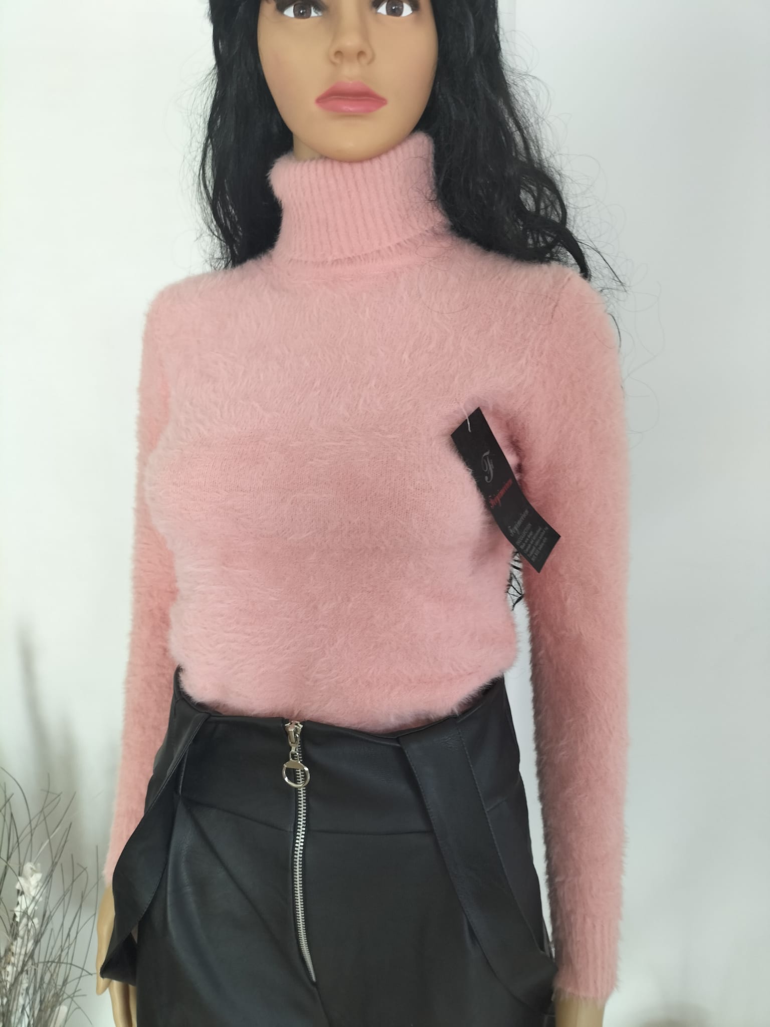 Pull rose col roulé femme (5)
