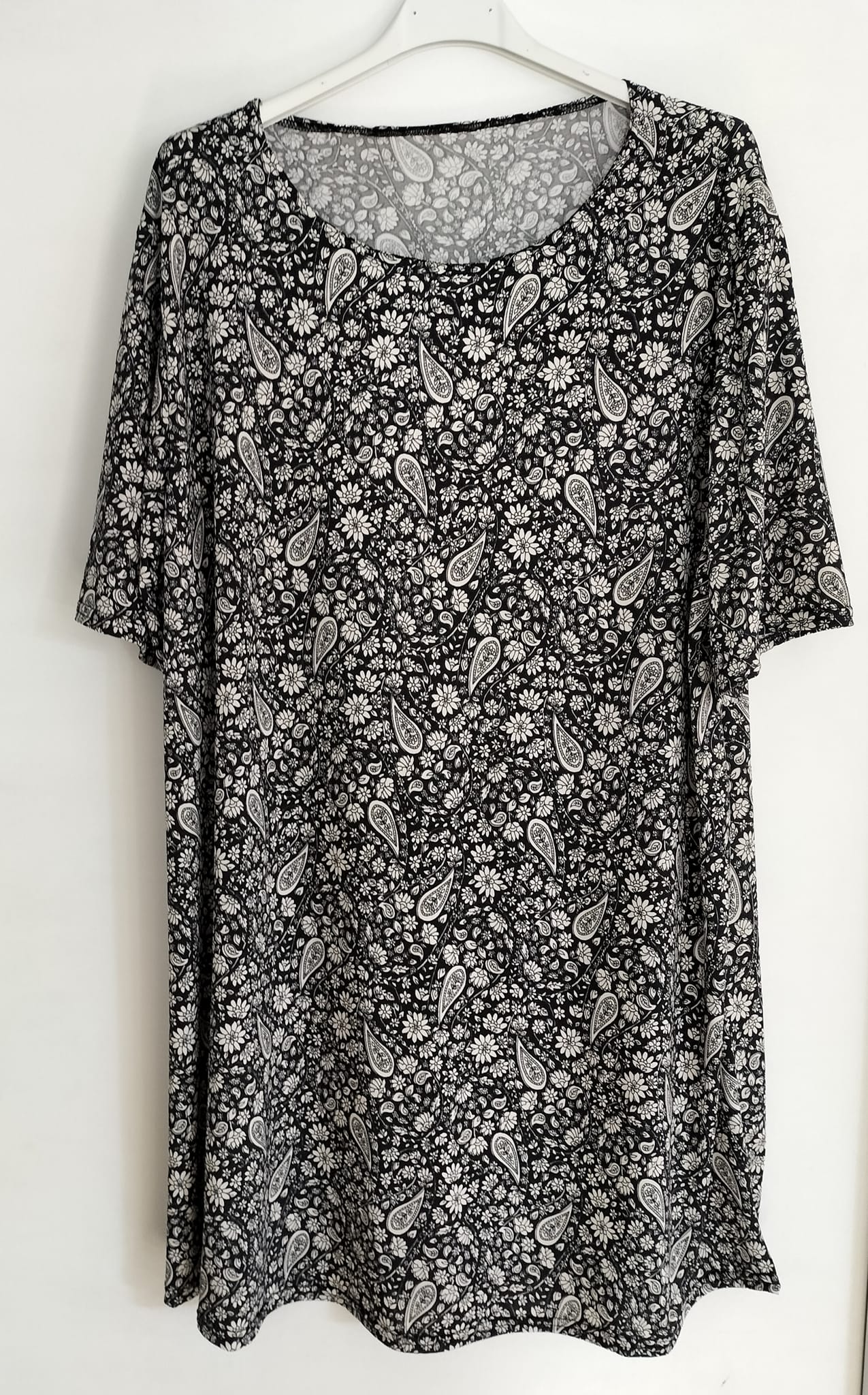 Robe noir et blanche  (4)