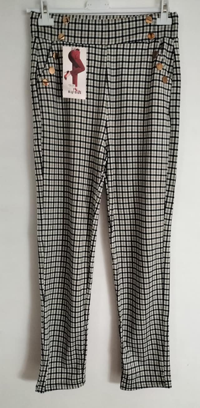 Pantalon beige et vert à carreaux  (1)