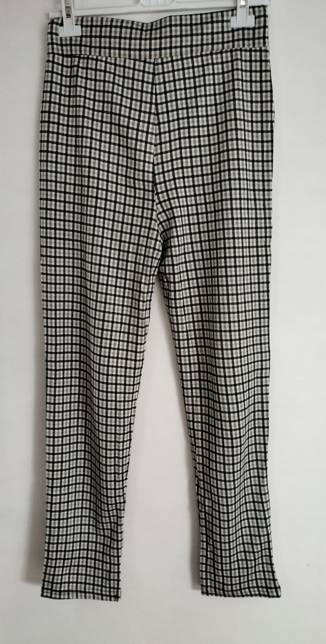 Pantalon beige et vert à carreaux  (2)