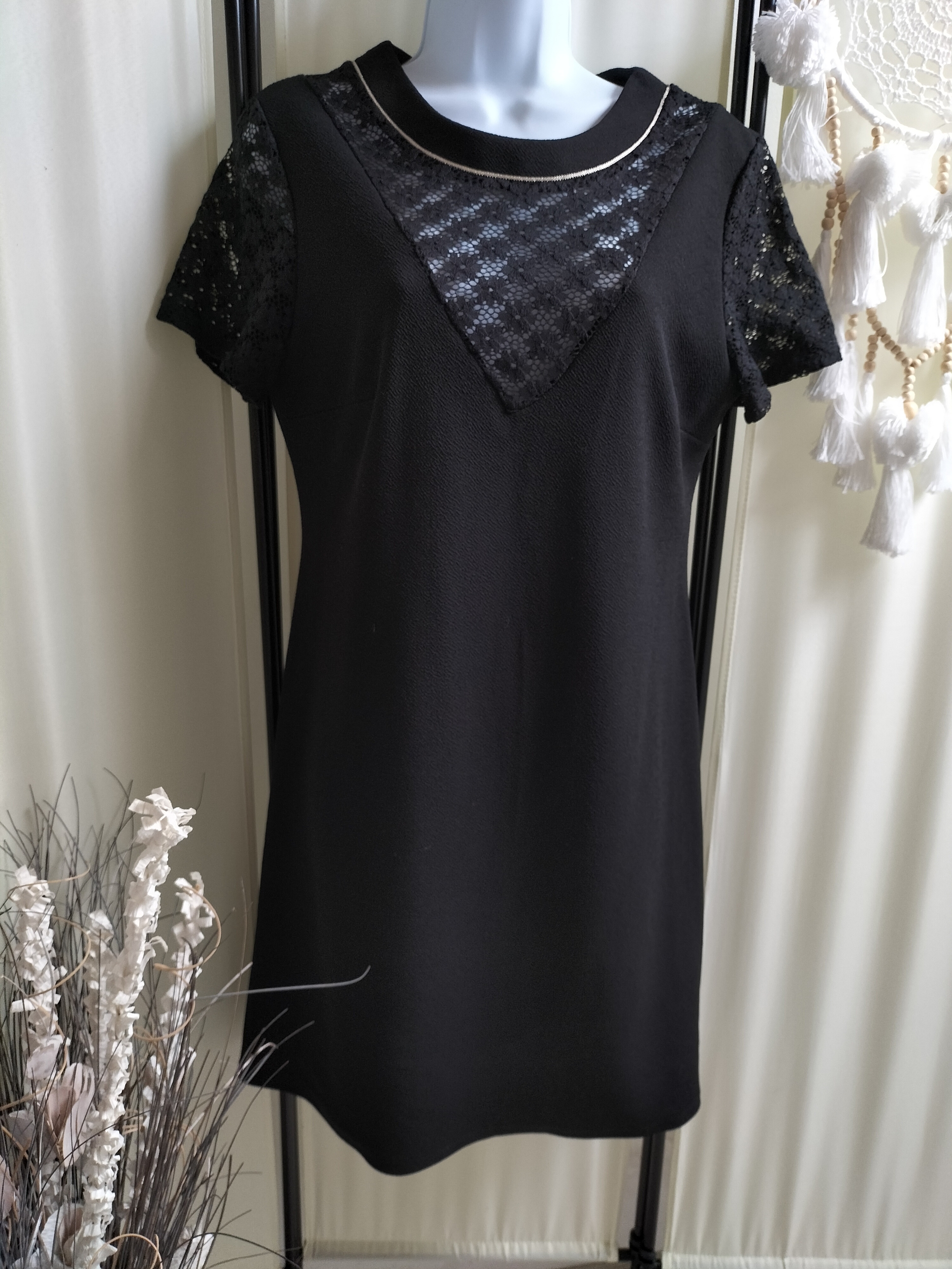 Robe Noire Chasuble Dentelle Doublée - Taille 36, Occasion En Excellent état, Style élégant