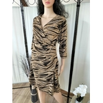 Robe noire et dorée (4)