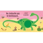 9781801316132_Ne chatouille pas le T-rex3