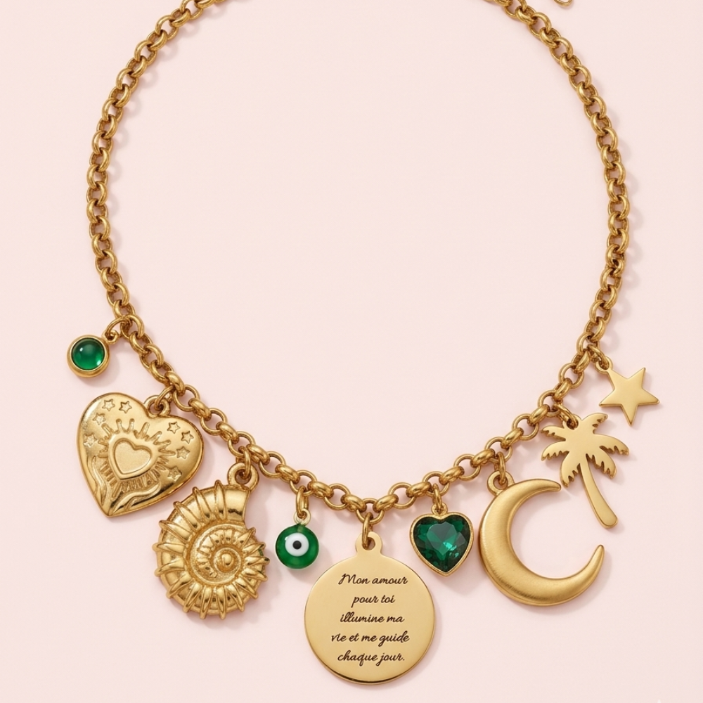 Collier charms médaille gravée