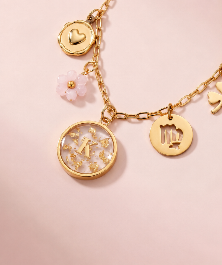Bijoux avec médaillon en résine