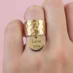 bague médaille gravée