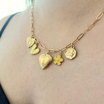 Collier Emma - Charms Coeurs et Fleurs Doré - Médaillon personnalisable