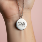 collier argent dessin enfant