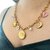 Collier Chloé - Charms rose et blanc bohème - Médaillon personnalisable