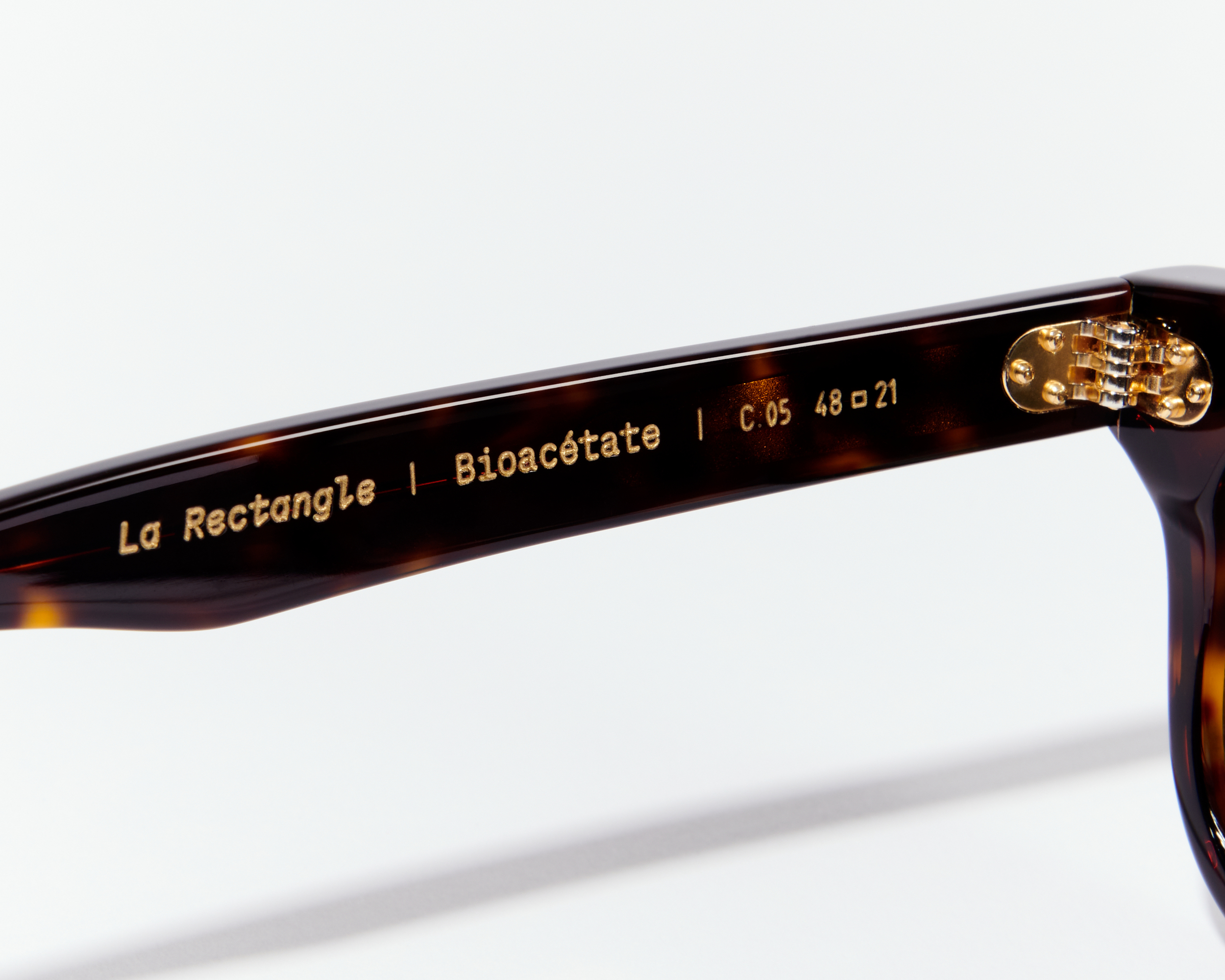 Tardy packshot_Details_48