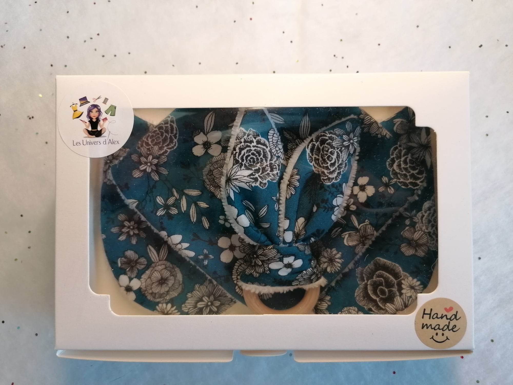 Coffret cadeau de naissance FLEURS BLEU PÉTROLE