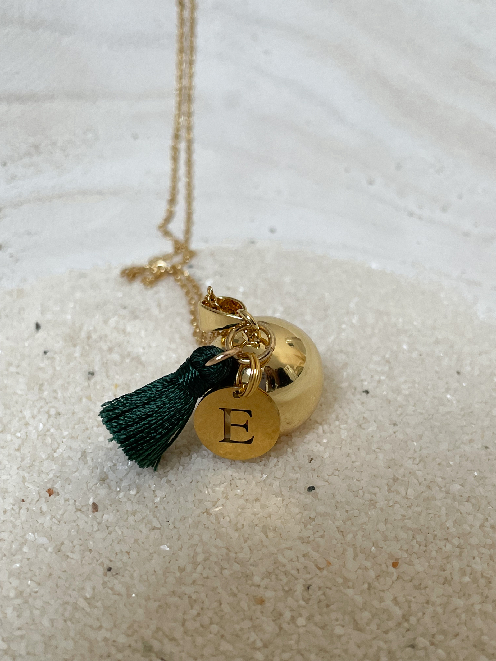 Gold bola