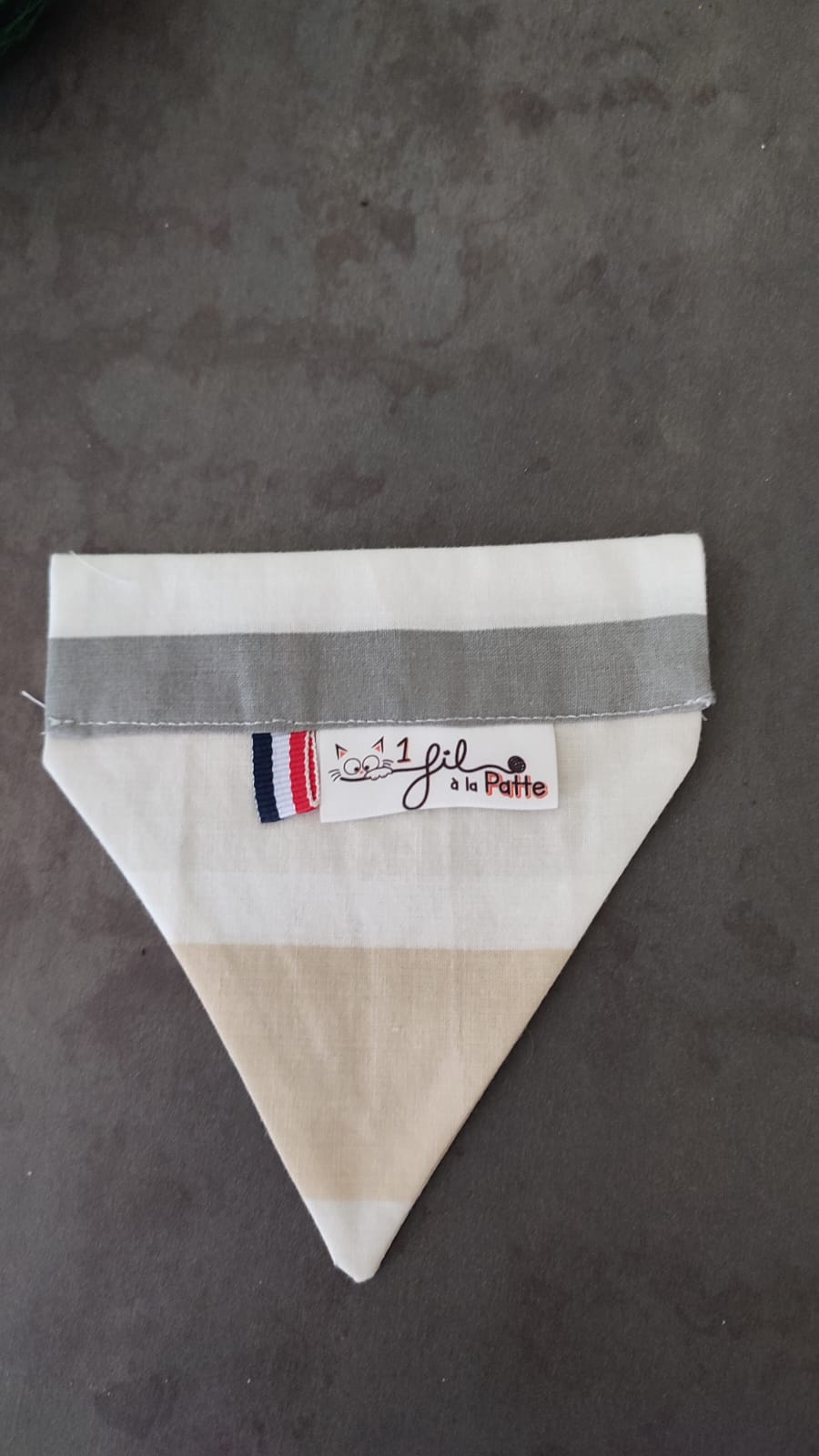 Bandana gris et blanc Looky pour chat