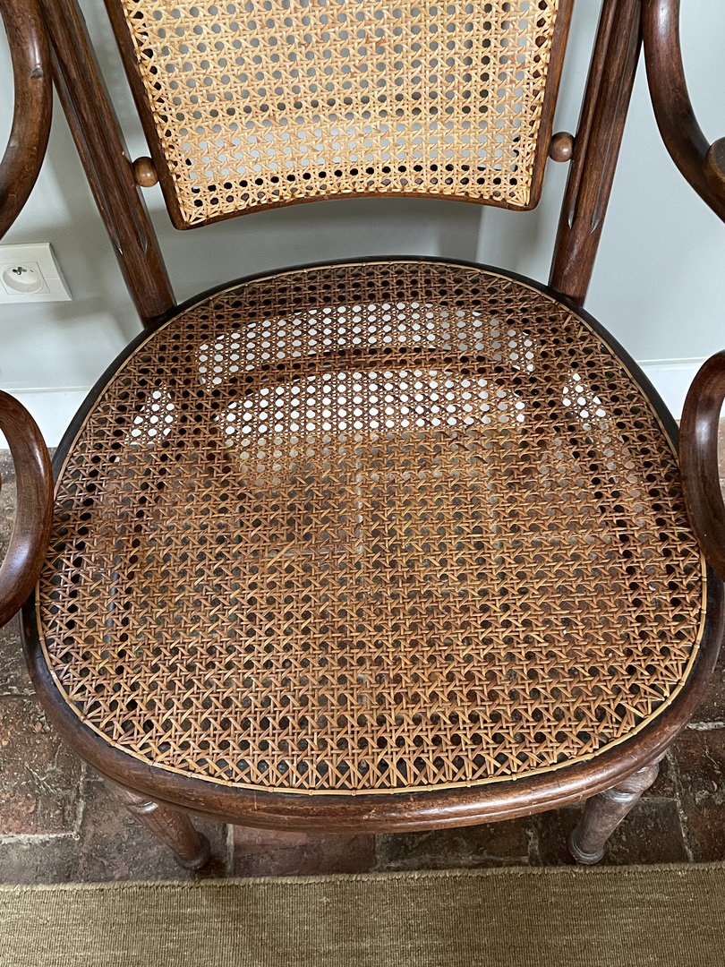 Fauteuil Fischel canné Art Nouveau - Galerie Georgette Antiquités Art Nouveau