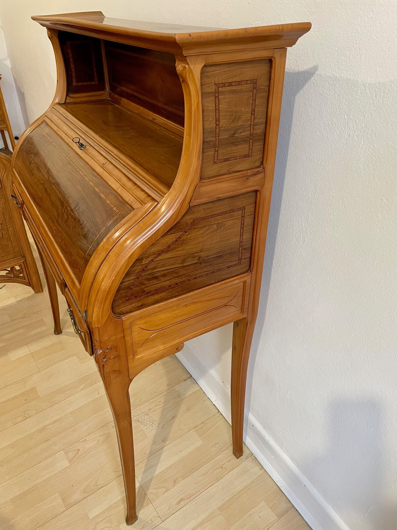 Bureau cylindre Art Nouveau Ecole de Nancy - Niche et 3 tiroirs en ceinture - Galerie Georgette Antiquités Art Nouveau
