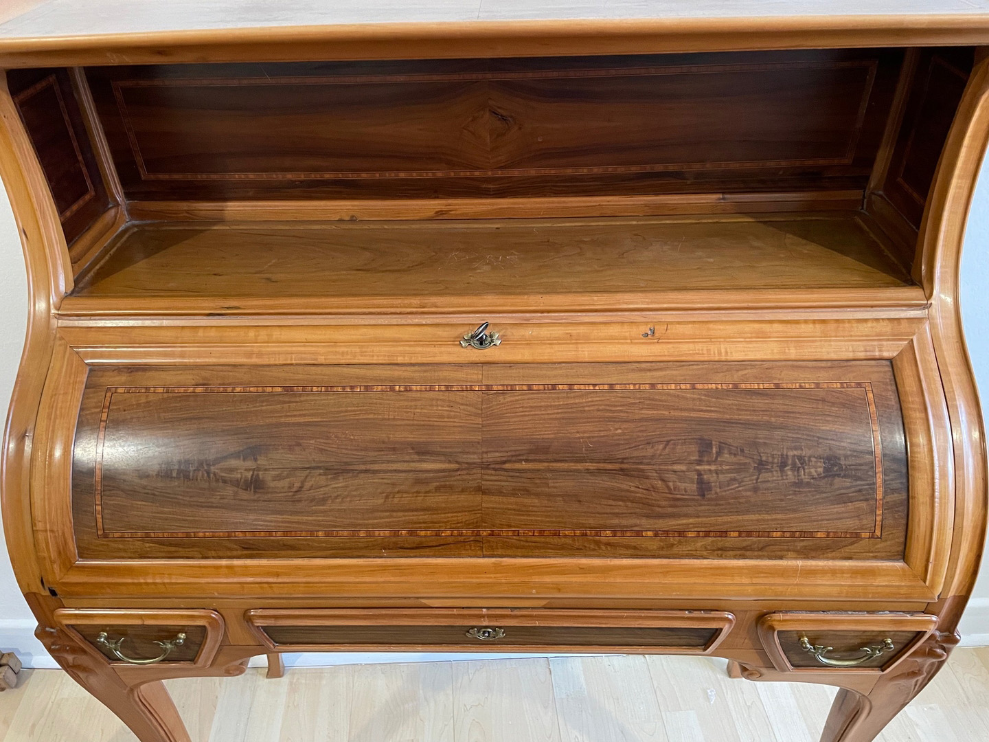 Bureau cylindre Art Nouveau Ecole de Nancy - Marqueterie bois de rose - Galerie Georgette Antiquités Art Nouveau