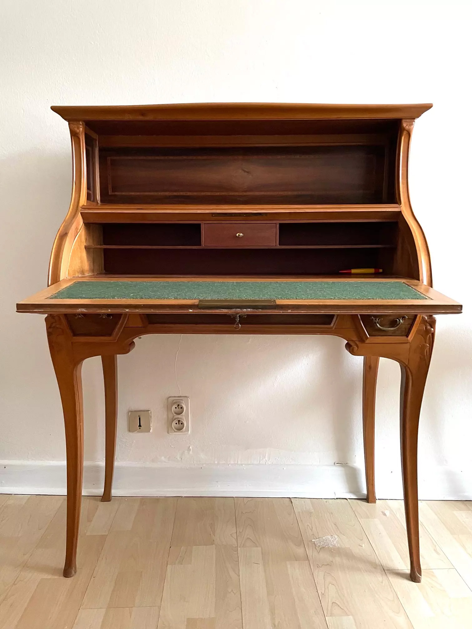 Bureau cylindre Art Nouveau Ecole de Nancy - Plateau intérieur cuir vert - Galerie Georgette Antiquités Art Nouveau