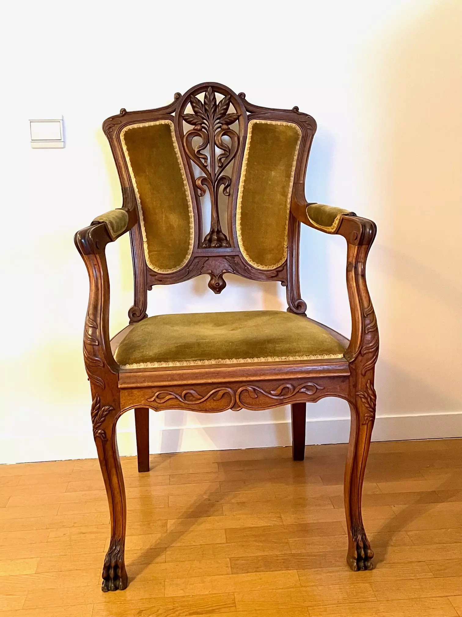 Fauteuils Art Nouveau-noyer-Galerie Georgette specialiste Art Nouveau