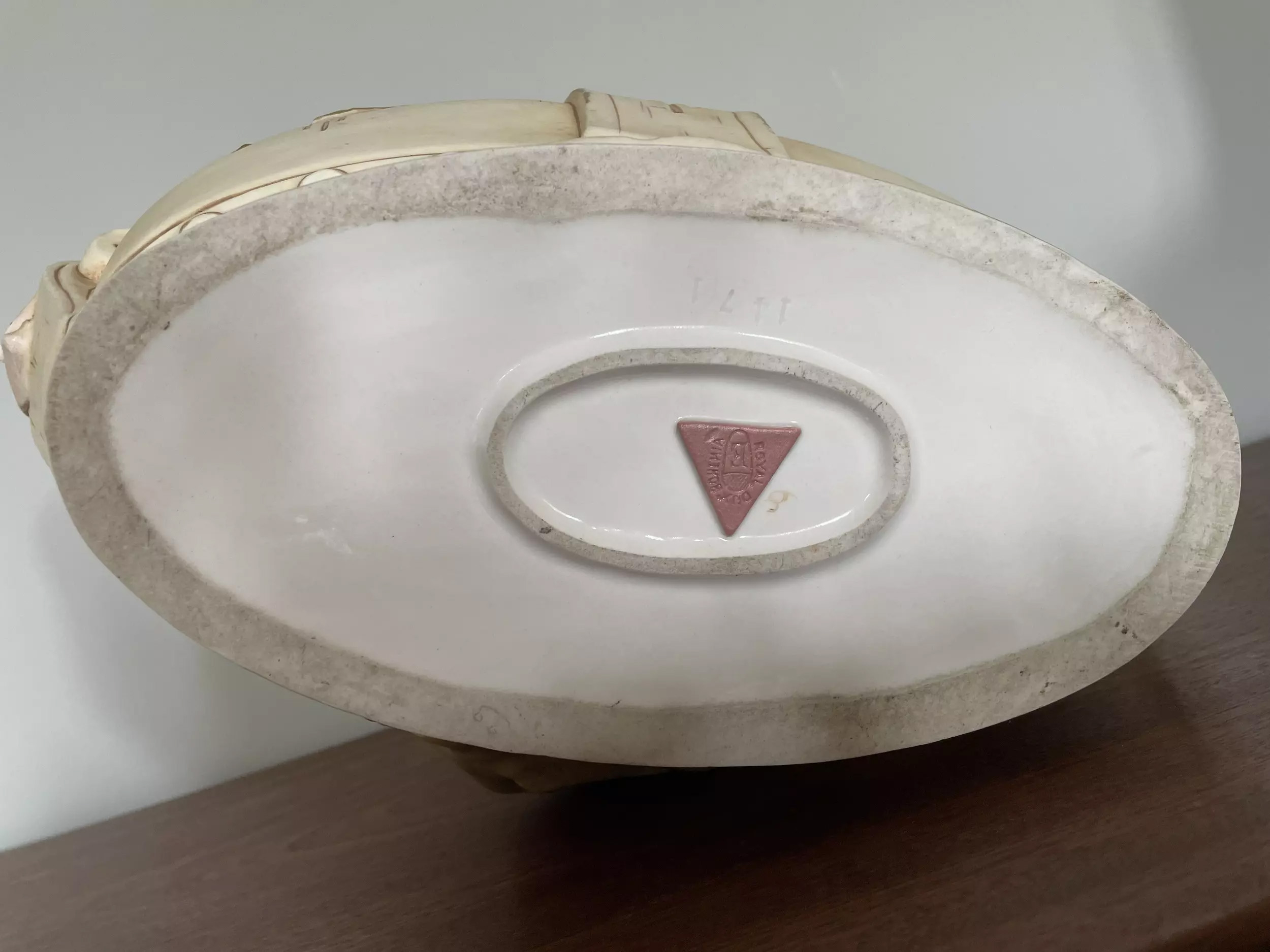 Jardinière Royal Dux cachet numéroté 1471 porcelaine de bohême - Galerie Georgette