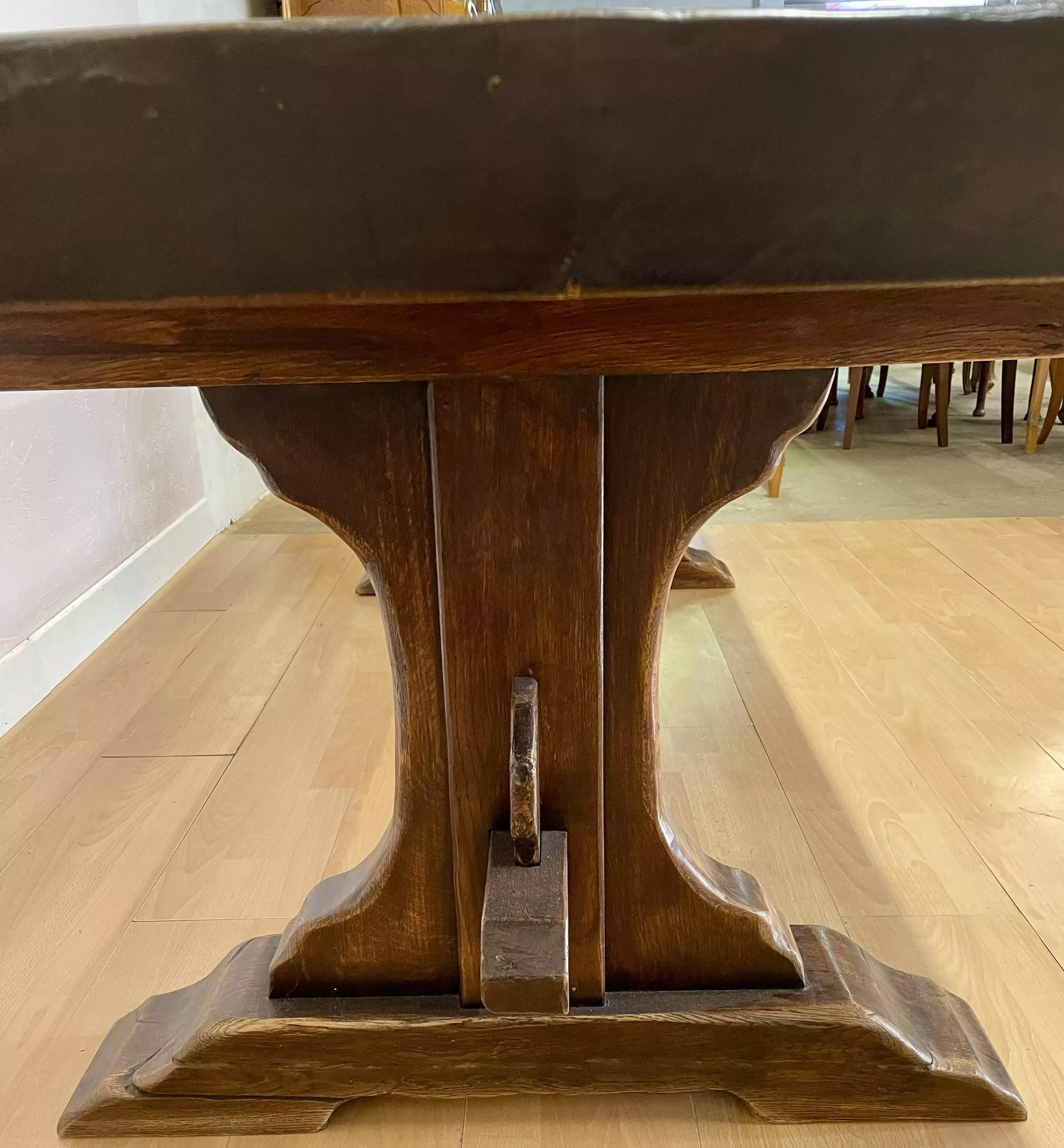 Table Monastère chêne foncé 240 cm - Galerie Georgette