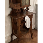 Vitrine Art Nouveau bois naturel piétement ajouré Art Nouveau - Galerie Georgette Antiquités Art Nouveau