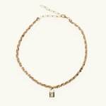 COL MOY COUT NUDE