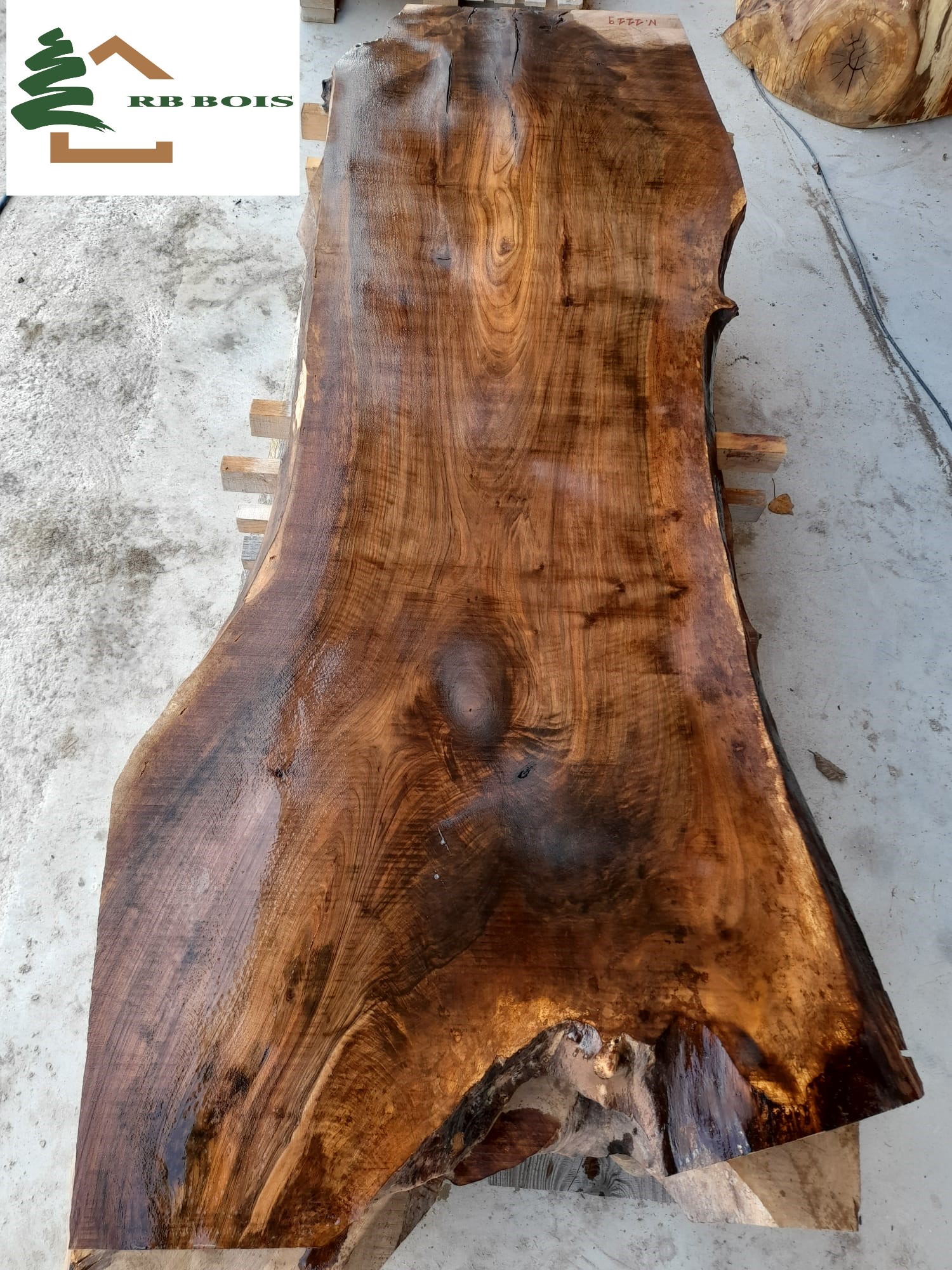 plateau noyer live edge n1119