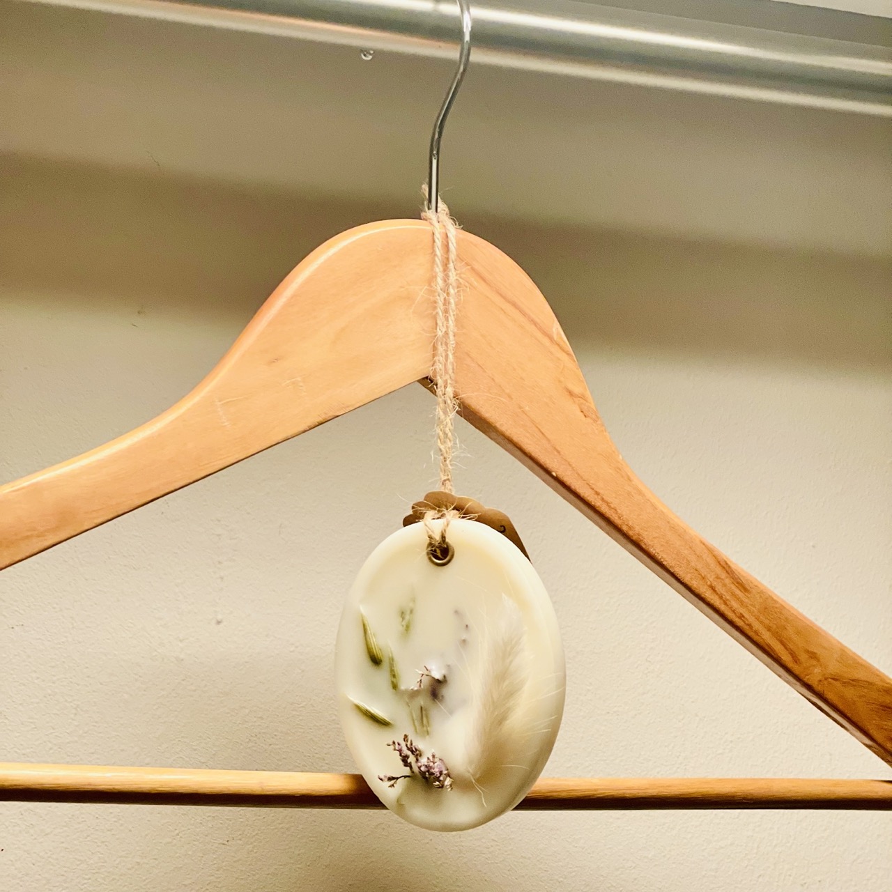 OVALE FLEUR DE COTON CINTRE