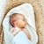 cape de bain avec bébé cadeau de naissance essentiel bébé pour liste de naissance cape de bain bébé brodée sortie de bain bébé brodée